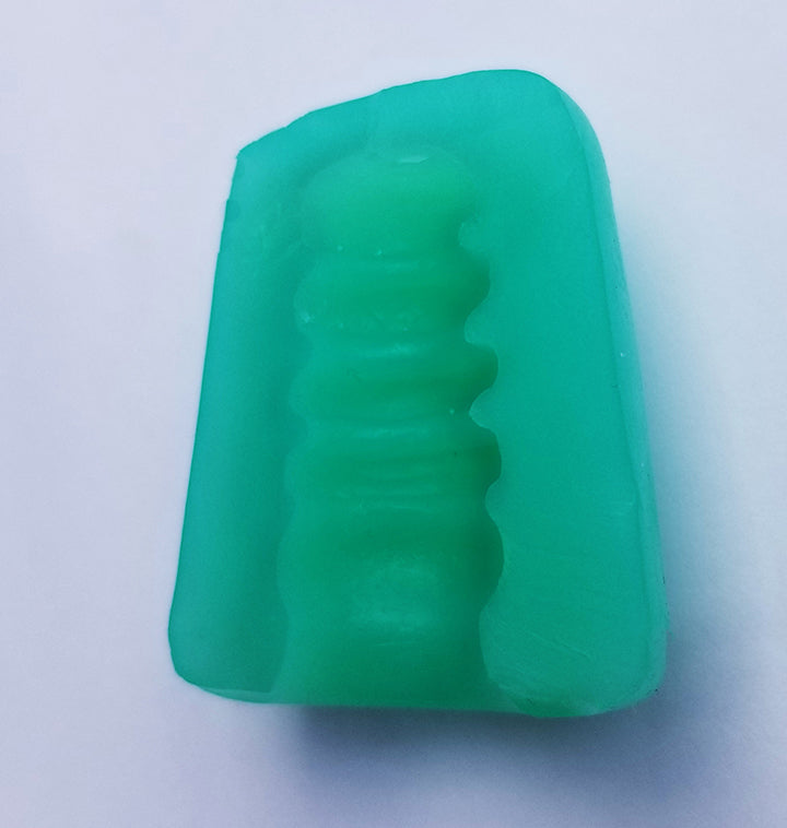 Double Ribbed ShotPocket cut in half side