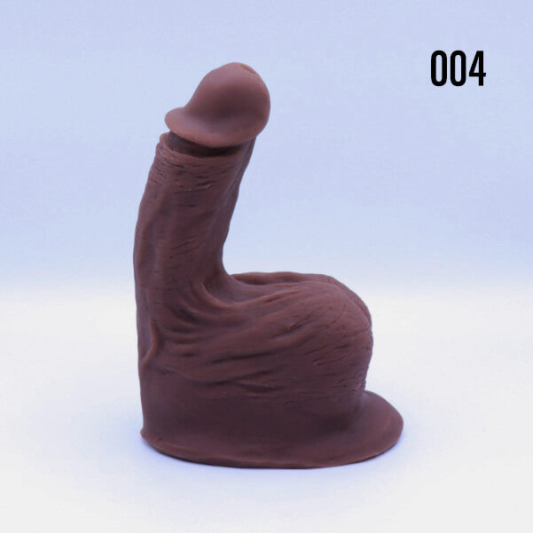 The Jimmy STP Packer in skin tone 004 right side.